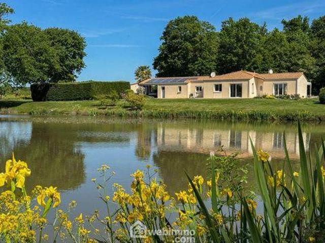 4 chambres, Saint Pays de la Loire 85110 103805081