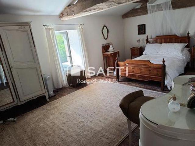 4 chambres, Saint Pays de la Loire 85120 101596981