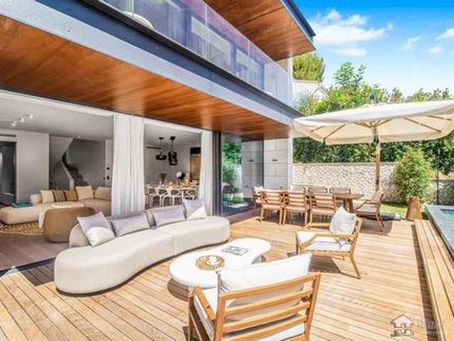 4 chambres, Saint Provence 06230 104847128