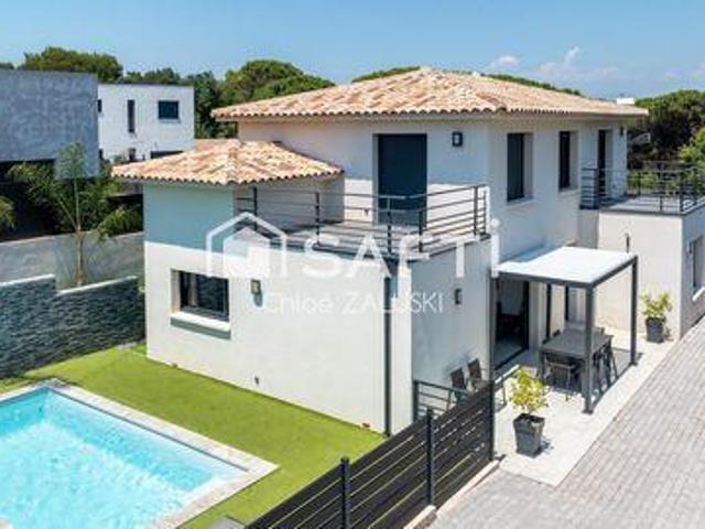 4 chambres, Saint Provence 83370 LS103156222