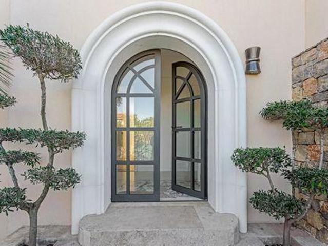 4 chambres, Saint Provence 83990 99445901