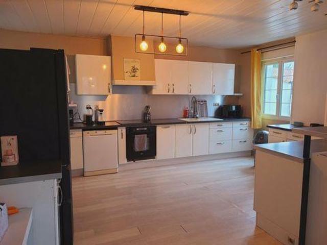 4 chambres, Sainte Pays de la Loire 85400 99018960