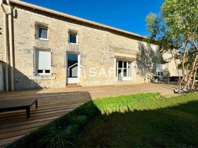 4 chambres, Sainte Poitou 16200 105882306