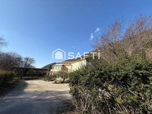 4 chambres, Savoillan Provence 84390 99836767