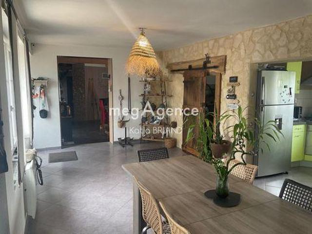 4 chambres, Simple Pays de la Loire 53360 103156652