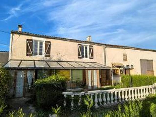 4 chambres, Villeneuve Poitou 17330 100726282