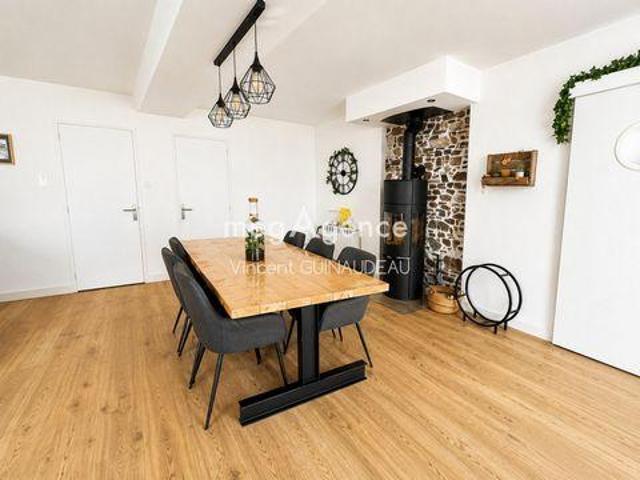 4 chambres, Yzernay Pays de la Loire 49360 102759662