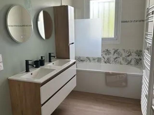 4 chambres 120m2 Saintes Les Vacherons