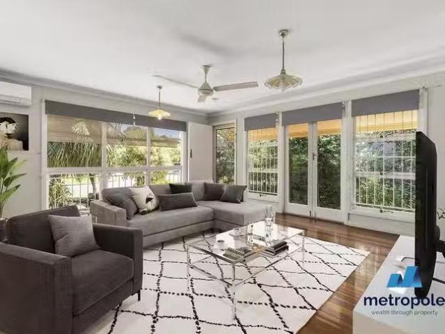 4 Charmaine Street, Moorooka, QLD 4105