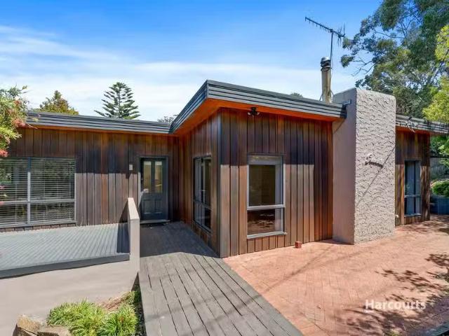 4 Churchill Road, TAROONA, TAS 7053 House for Rent
