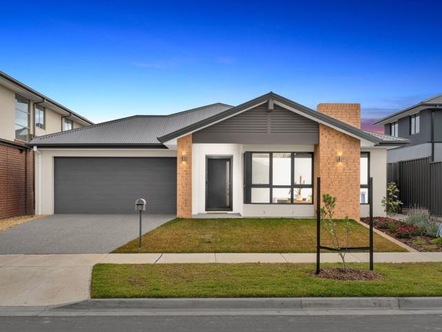 4 Cimbrone Place, Berwick, VIC 3806