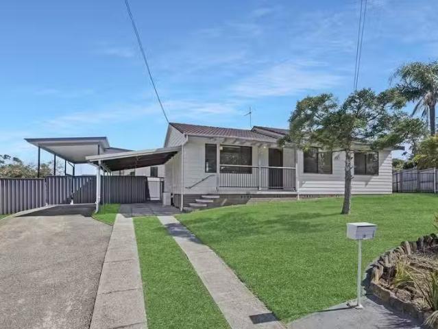 4 Claridge Crescent, San Remo, NSW 2262 House for Rent