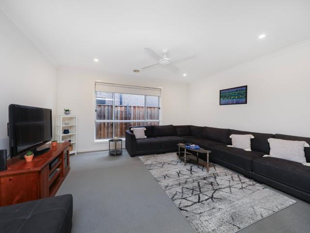 4 Correa PlBrookfield VIC 3338, Australia