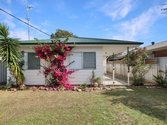 4 Coupland Ave, Tea Gardens