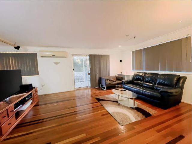 4 Cranberry St, Brisbane