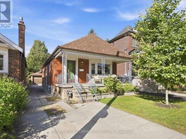 4 Crestland Avenue, Toronto, ON, M4C 3L1 house for sale | Listing ID E13825 | Royal LePage