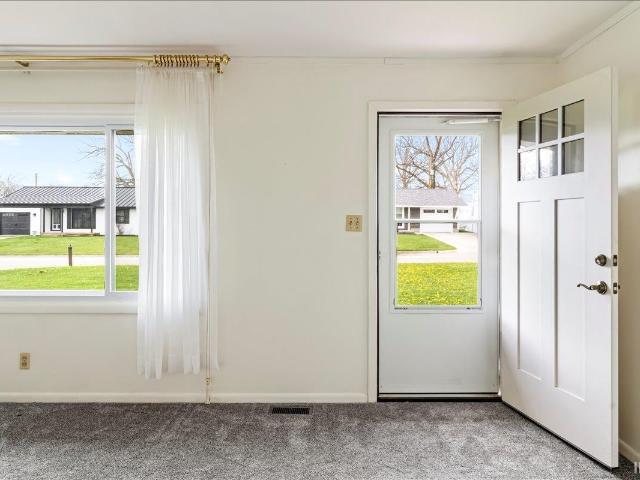 4 Crestwood Drive