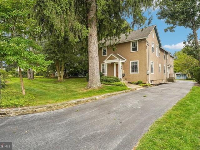 4 Crumley Ave, Malvern, PA 19355