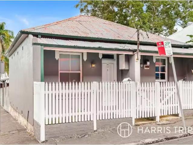 4 Crystal Street, Rozelle Townhouse for rent Listed by Benjam.