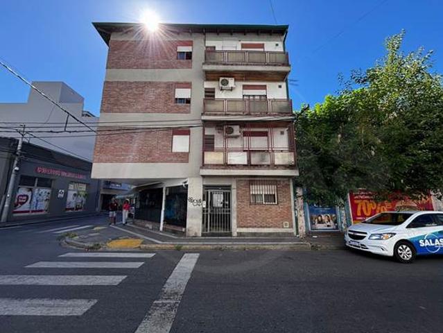 4 de Enero 2600, Centro
