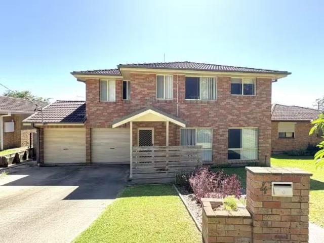 4 Dean Parade, LEMON TREE PASSAGE House for rent Listed by Am.