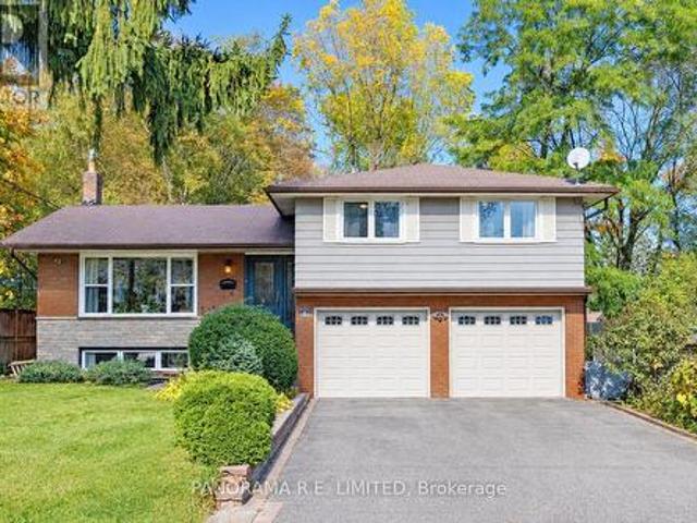 4 Donalbert Road, Toronto, ON, M9B 2E7 house for sale | Listing ID W14119 | Royal LePage
