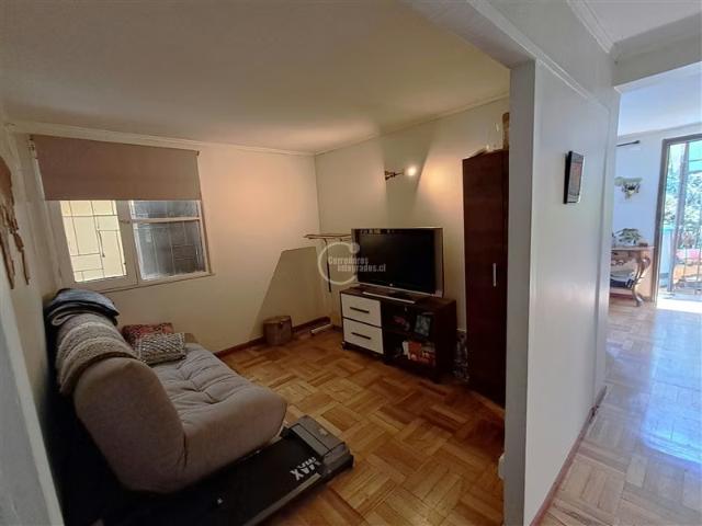 4 Dorm. 3 B en Macul a 1 cuadra de Vic. Mac Incl depto int | 4 dormitorios por 5890.00 en Macul