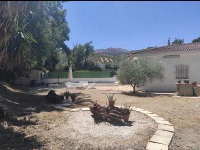 4 Dormitorio Casa JaÃ©n JaÃ©n 93102312