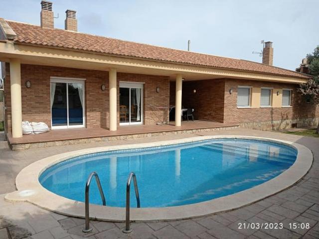 4 Dormitorio Casa Mont Mont LS82463133