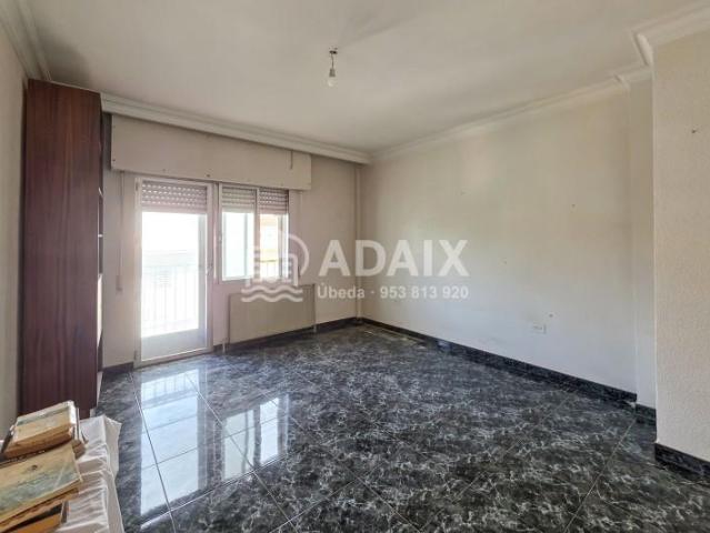 4 Dormitorio Apartamentos Úbeda Jaén 102271906