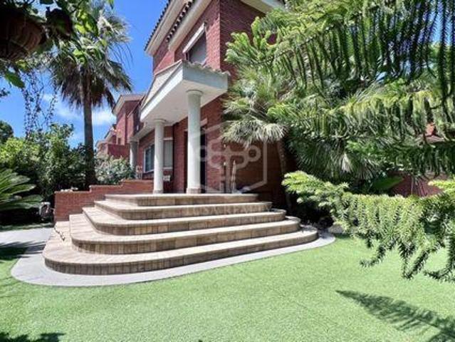 4 Dormitorio Villa Gava Barcelona LS103884149