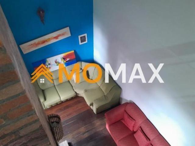 4 Dormitórios, sendo 1 Suíte, Sala de lareira, Escritório, piscina e um Belo Quintal. OPORTUNIDADE!