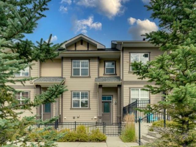 4 Evanscrest Gardens Nw, Calgary, AB, T3P 0S1 townhouse for sale | Listing ID A2344 | Royal LePage