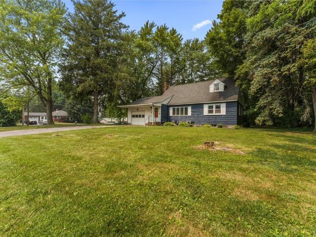4 Evergreen Lane