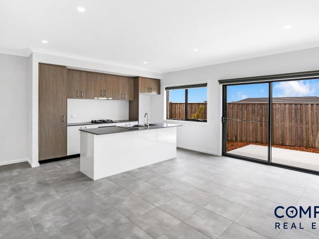 4 Explore Way, Cranbourne East VIC 3977 House For Rent | Domain