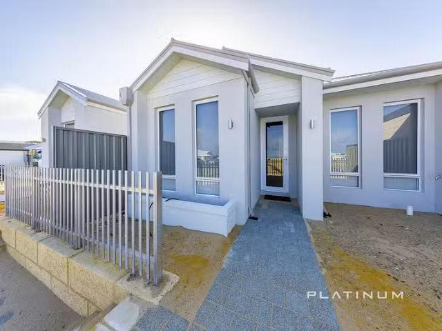 4 Eagle Lane, Eglinton, WA 6034