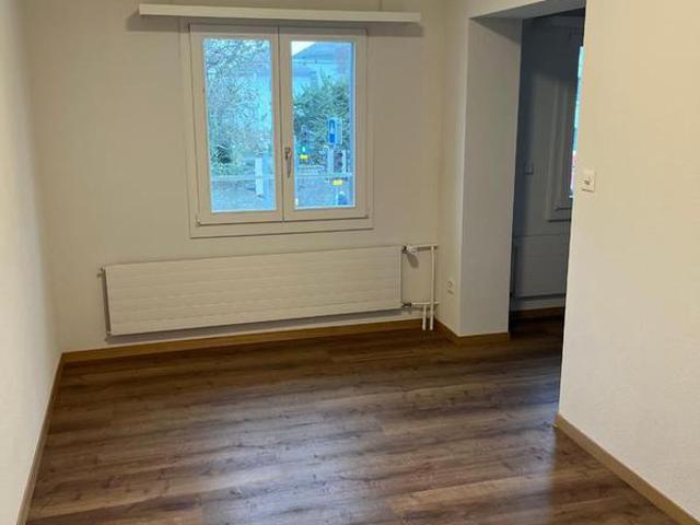 4 Einzelzimmer mit WC und Duschen