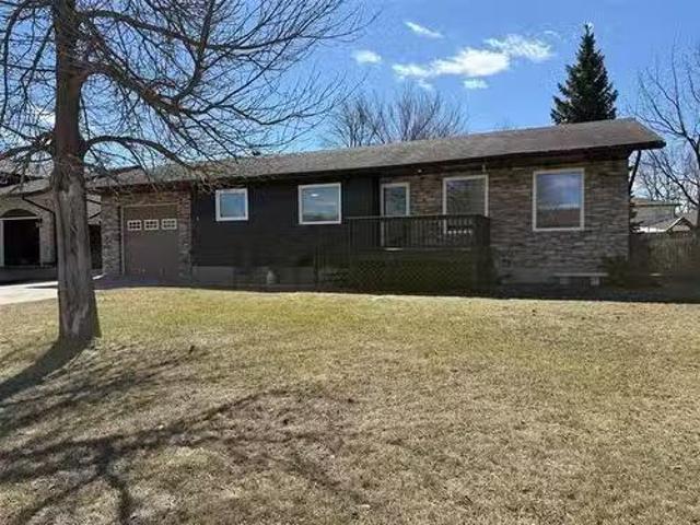 4 Elm Cr, Stonewall, MB, R0C 2Z0 house for sale Listing ID.