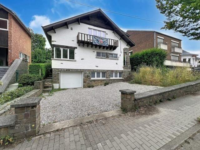 4 FAÇADE VILLA WITH GARDEN IN NAMUR