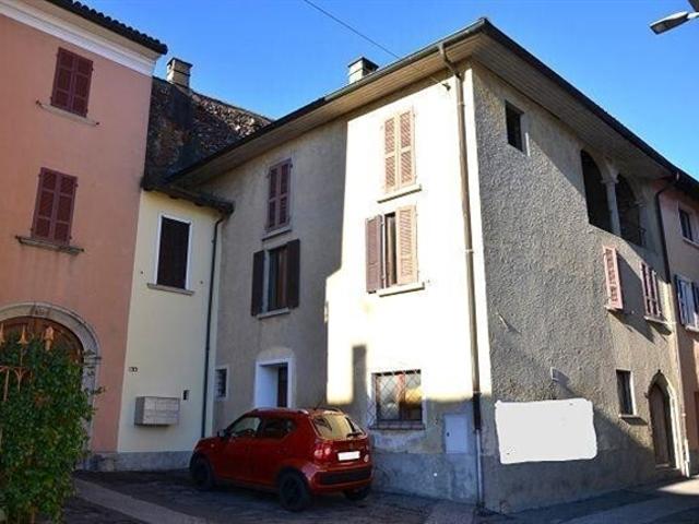4 Familienhaus zum Ausbauen mit bewilligtem Umbauprojekt