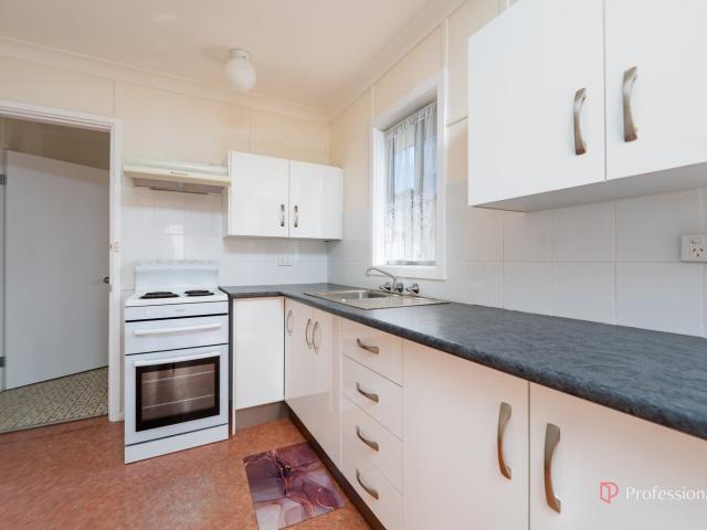 4 Fayle AvenueArmidale NSW 2350, Australia