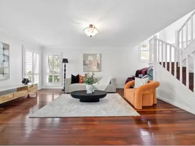4 Forester Drive, Marsfield House for rent Listed by Roy Hwan.