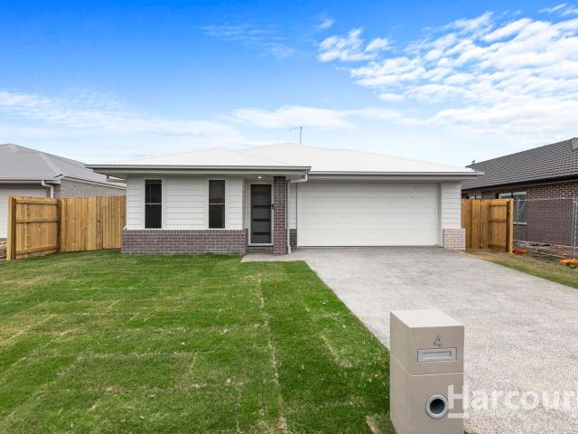 4 Frederick Circuit, ELI WATERS, QLD 4655