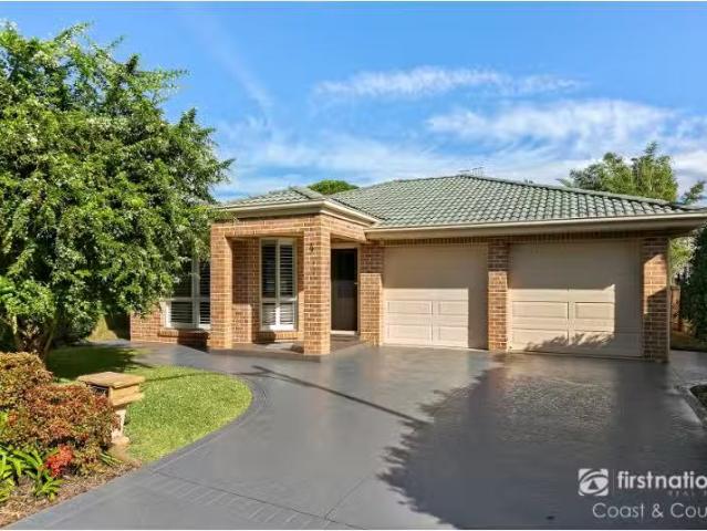 4 Frolic Street, Gerringong House for rent Listed by Deb Pete.