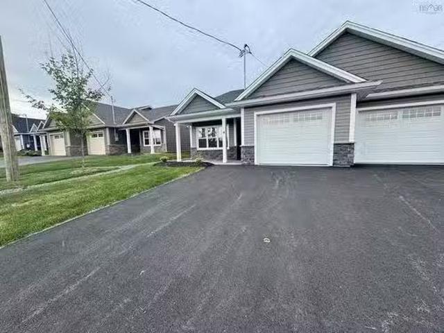 4 Goldenrod Court, Falmouth, NS, B0N 1L0 house for sale Lis.
