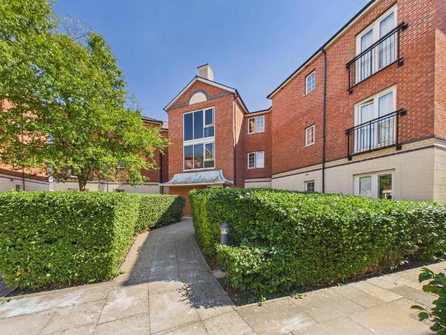 4 Great Western Road, Gloucester 2 bed flat to rent £1,000 pcm £231 pw
