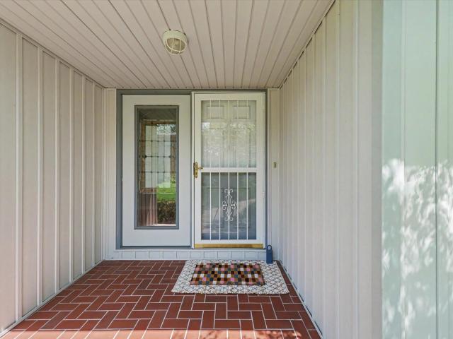 4 Greenfield Court
