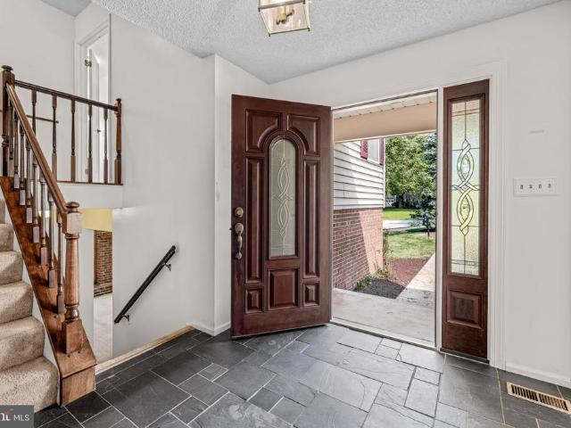 4 Huntress Court