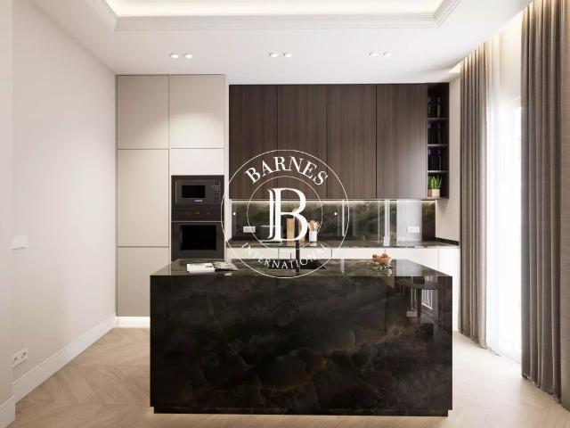 4 habitaciones · 4 baños · Luminoso · Amueblado · Listo para. m² Madrid