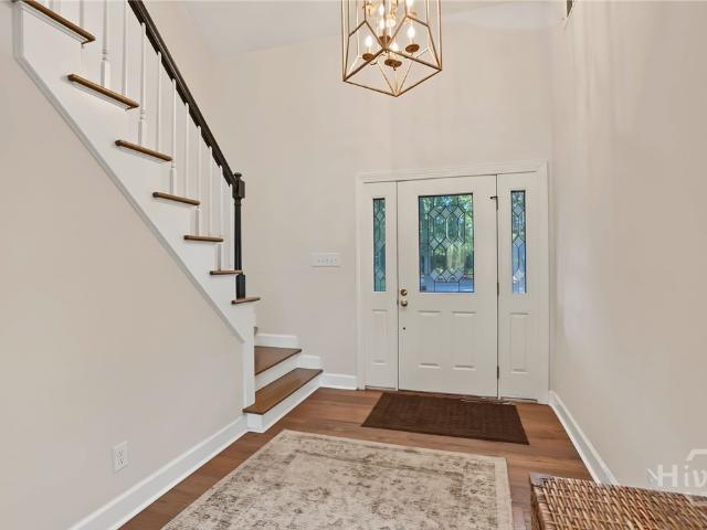 4 Halfmoon Court